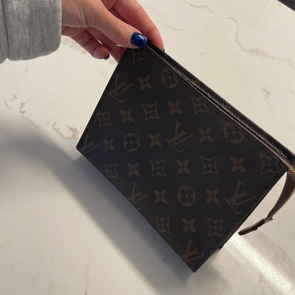 Louis Vuitton Monogram Toiletry Pouch 19